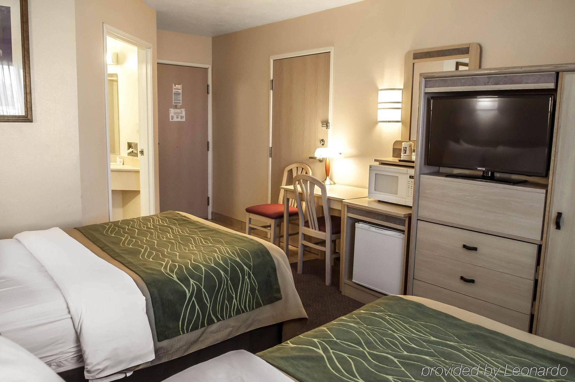 Quality Inn Moriarty Exteriör bild
